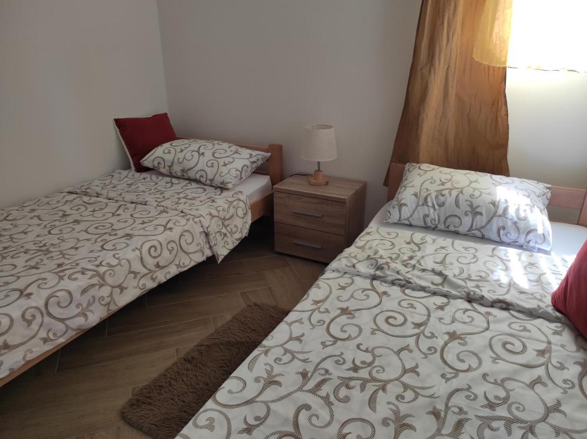 Andrea Airport Apartments Белград Экстерьер фото