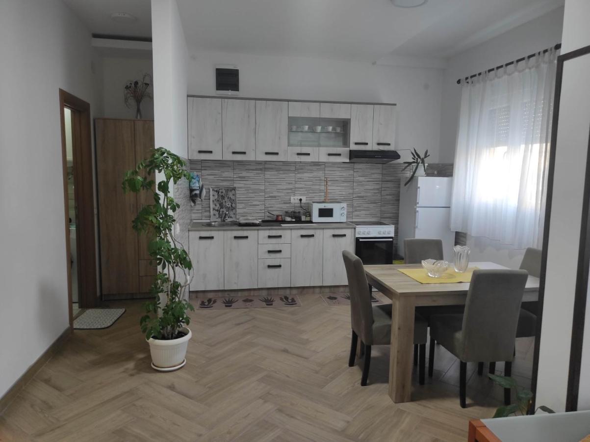 Andrea Airport Apartments Белград Экстерьер фото