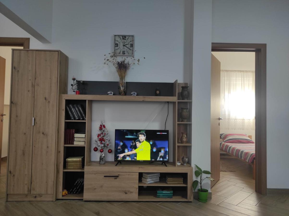 Andrea Airport Apartments Белград Экстерьер фото